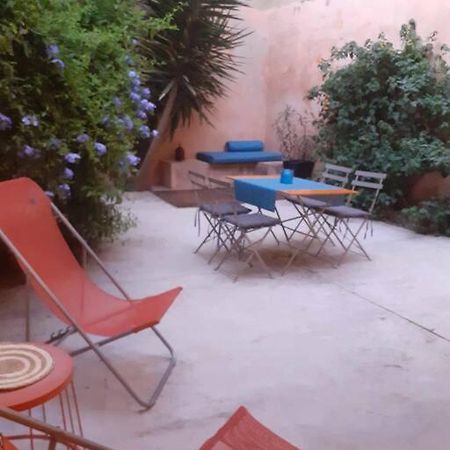 Arlette La Petite Maison Arlesienne 外观 照片