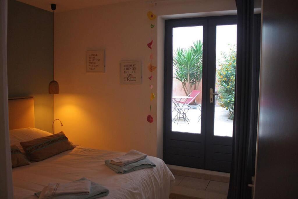 Arlette La Petite Maison Arlesienne 外观 照片